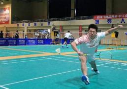 kaiyun-威海高区总工会举办职工羽毛球比赛