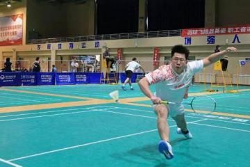 kaiyun-威海高区总工会举办职工羽毛球比赛