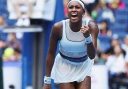 开云网址-中(zhōng)网第7比赛日看点：高芙(fú)领衔冲擊(jī)八强，辛纳再战德米纳尔