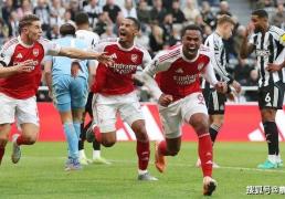 开云新闻-英超越踢越像NFL？球迷：还不如看美式橄榄球