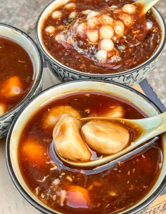 开云新闻-南京老街深処(chù)，那碗桂花糖芋苗(miáo)的温柔