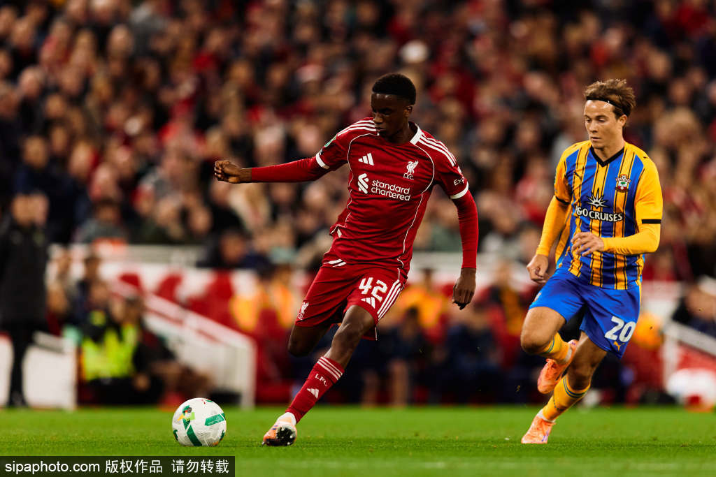 开云平台-琼斯成功传球122次，创造03-04赛季以来利(lì)物浦歐(ōu)冠單(dān)场紀(jì)錄(lù)！