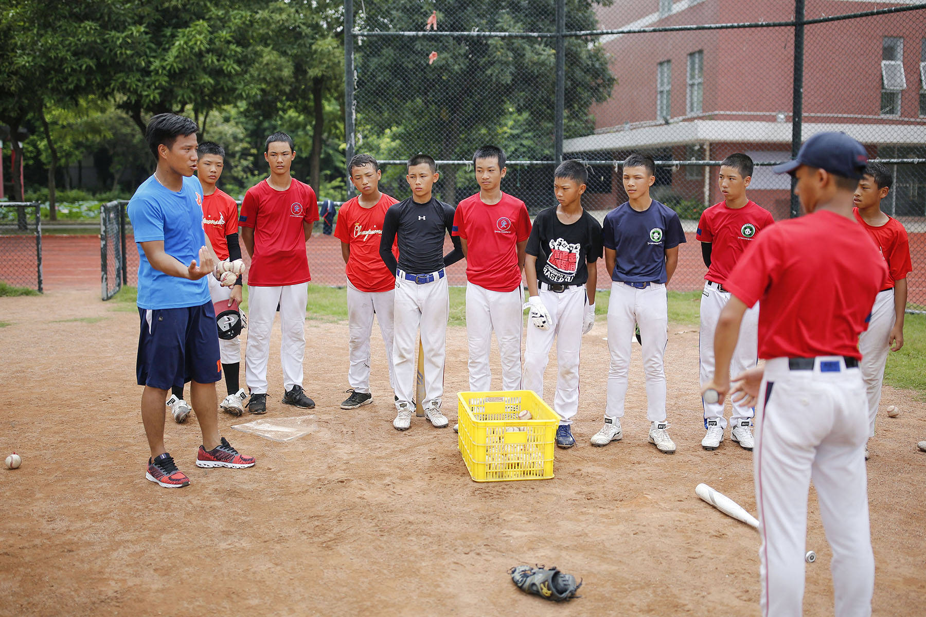 开云网址-圖(tú)集｜“棒球(qiú)之(zhī)城”中山，正全力挥出“本垒打(dǎ)”