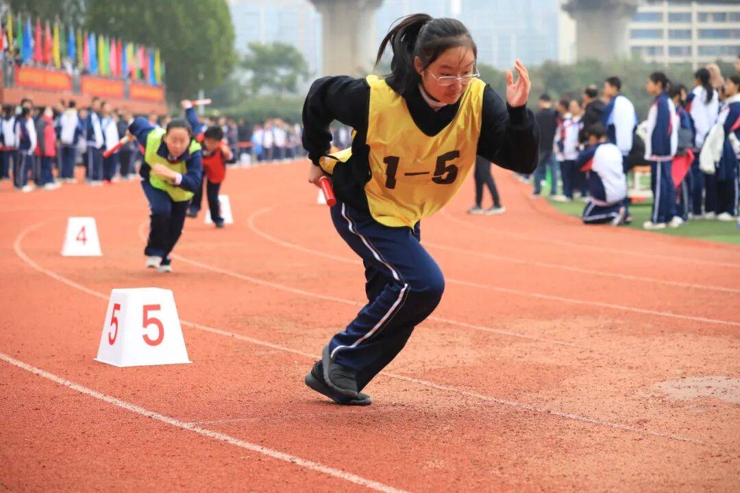 开云新闻-咸阳彩虹中学运动会精彩集锦