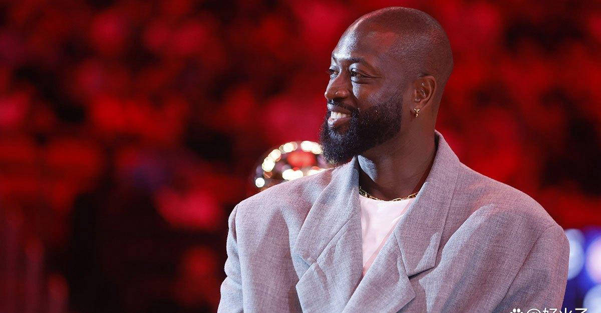 开云-德怀恩·韦德建议NBA全明(míng)星賽(sài)效仿NFL職(zhí)业碗賽(sài)季(jì)末举辦(bàn)，重燃比賽(sài)激情(qíng)